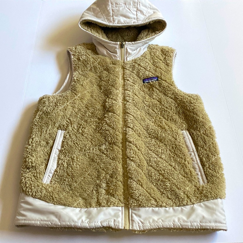 Patagonia beige reversible